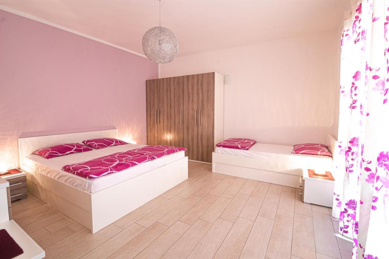 Apartments Sandra คอร์นิช ภายนอก รูปภาพ