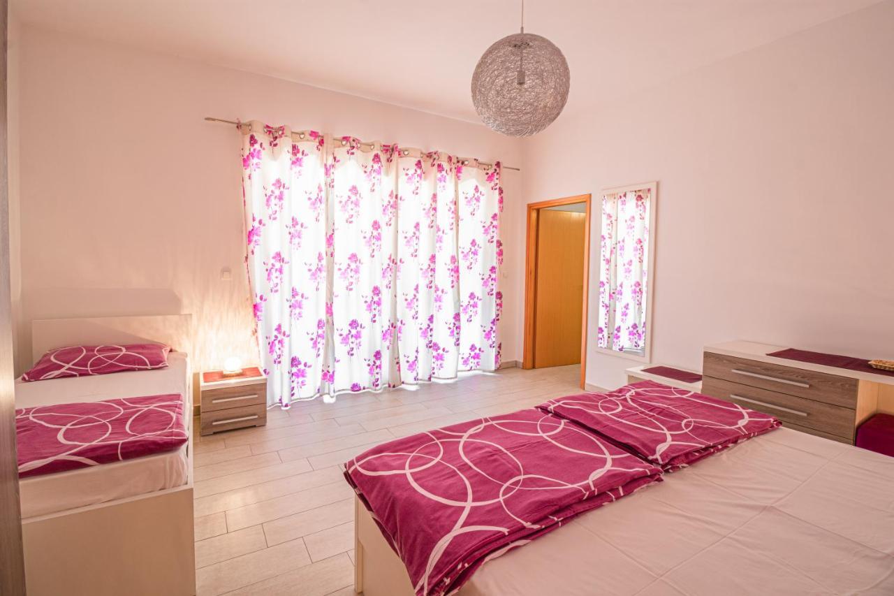 Apartments Sandra คอร์นิช ภายนอก รูปภาพ