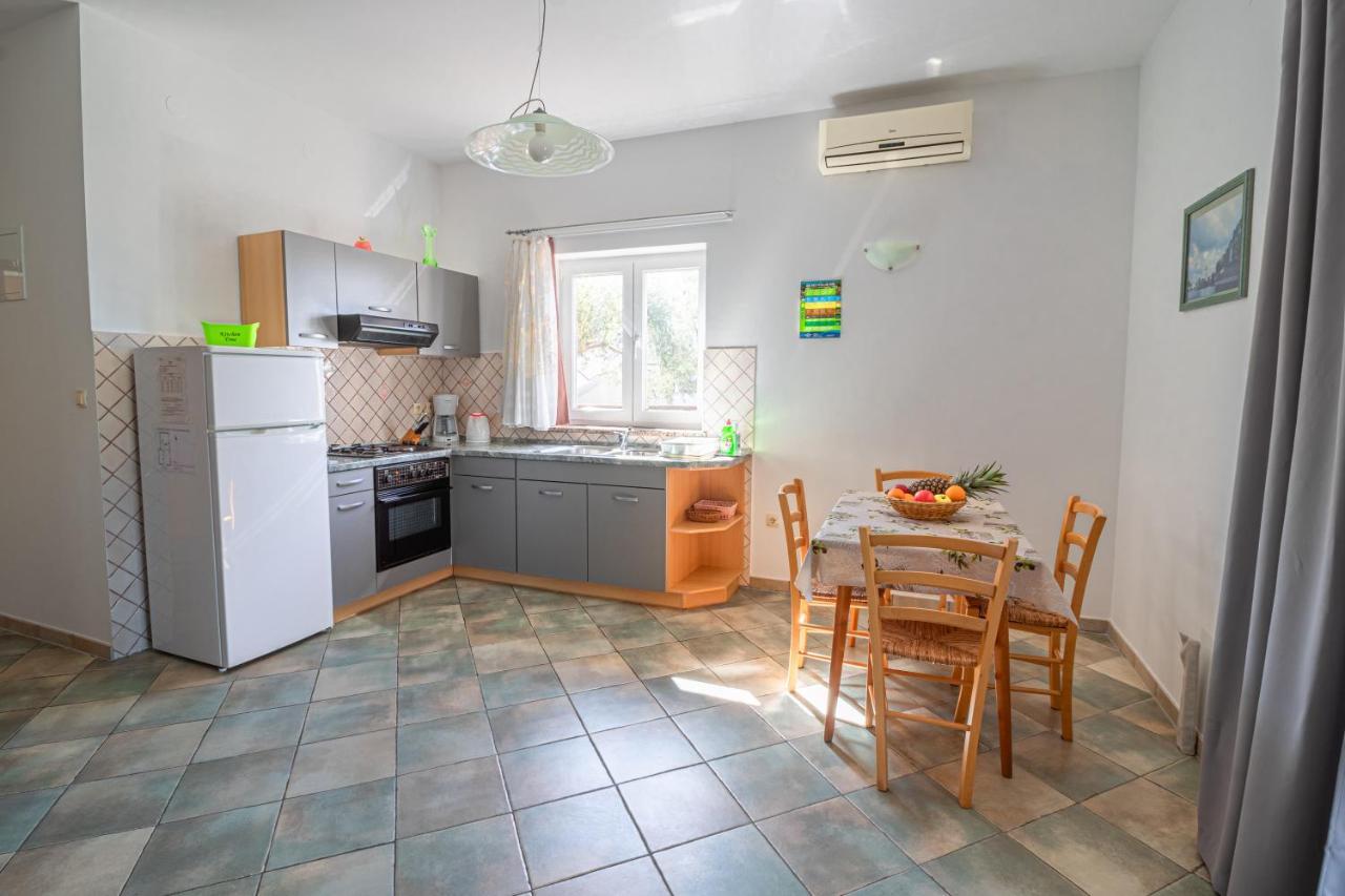 Apartments Sandra คอร์นิช ภายนอก รูปภาพ