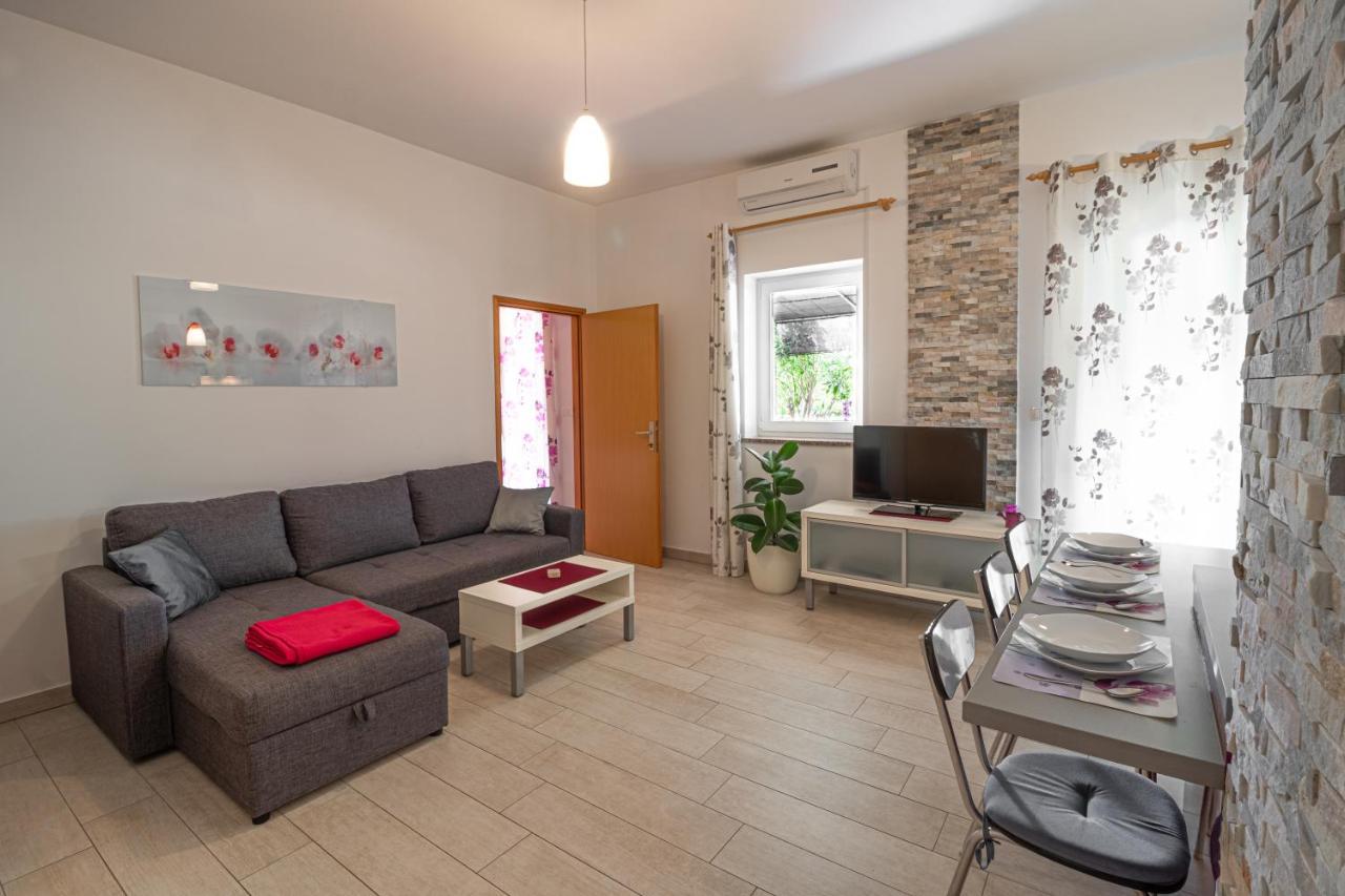 Apartments Sandra คอร์นิช ภายนอก รูปภาพ