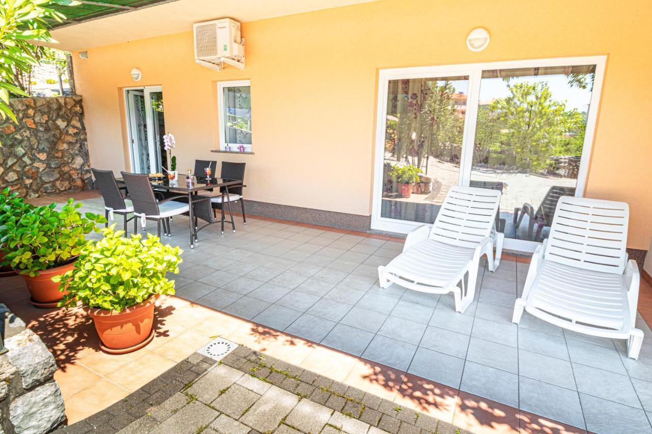 Apartments Sandra คอร์นิช ภายนอก รูปภาพ