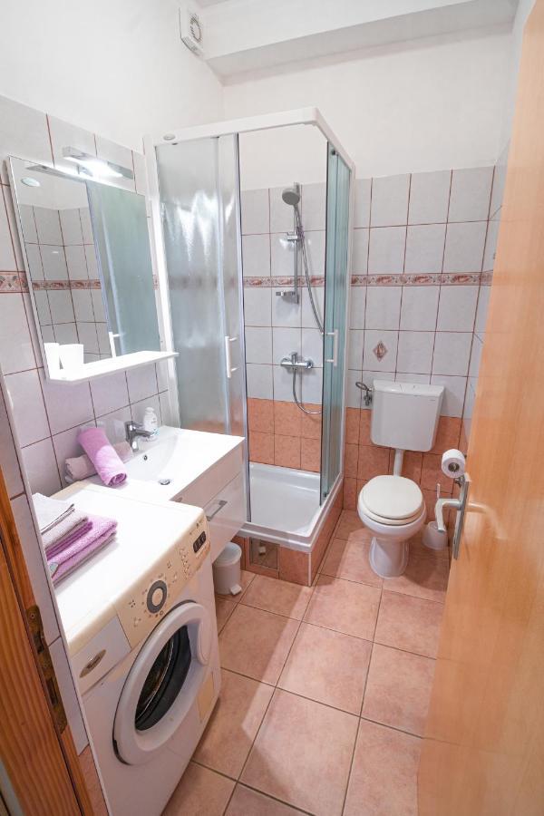 Apartments Sandra คอร์นิช ภายนอก รูปภาพ